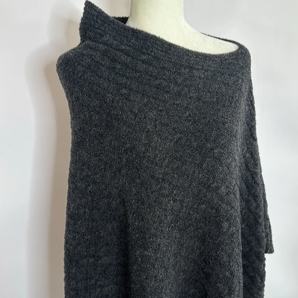 Barefoot Dreams Cozychic Lite Poncho
